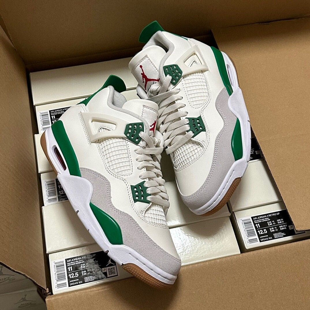 Nike SB x Air Jordan 4 Pine Green - On Feet Side